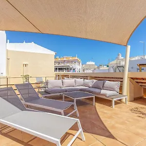 Apartment Casa Sunset - Beautiful In The Centre Of With Roof Terrace, Alvor